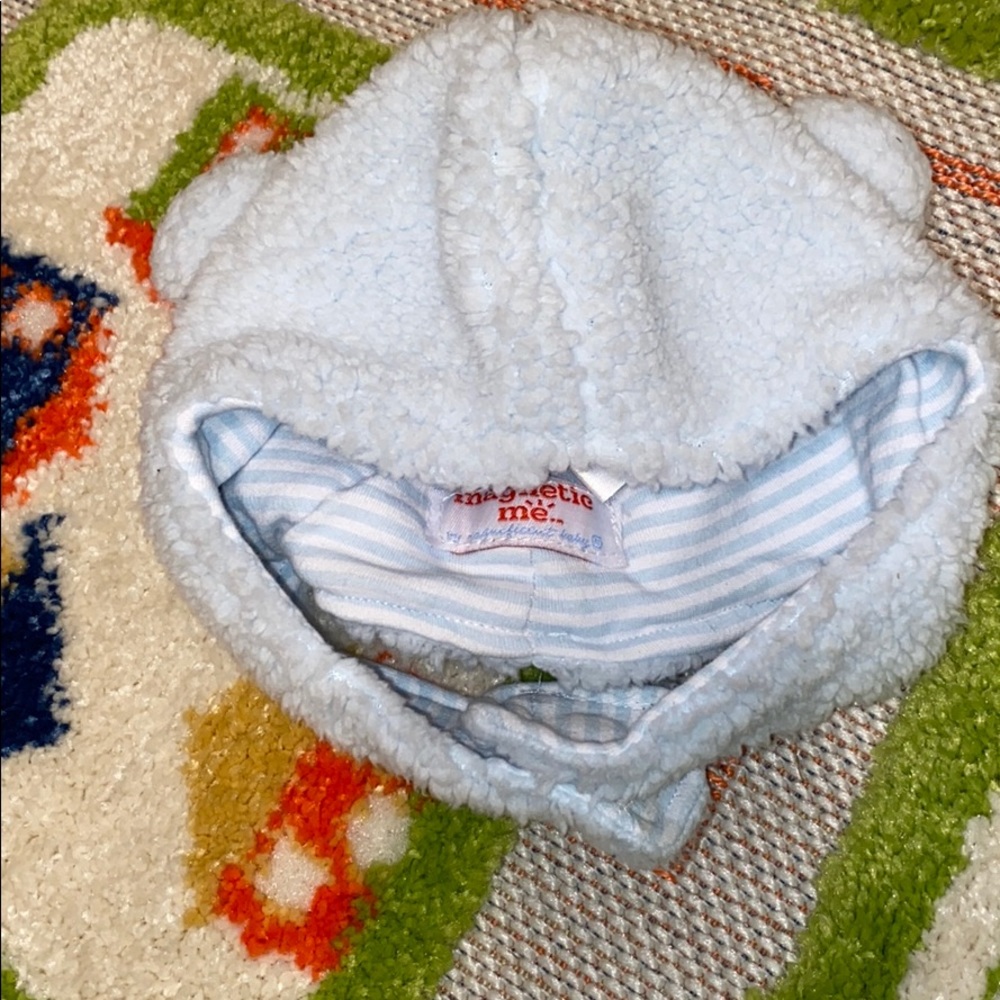 🐻Magnetic me Bear blue fuzzy hat 🐻